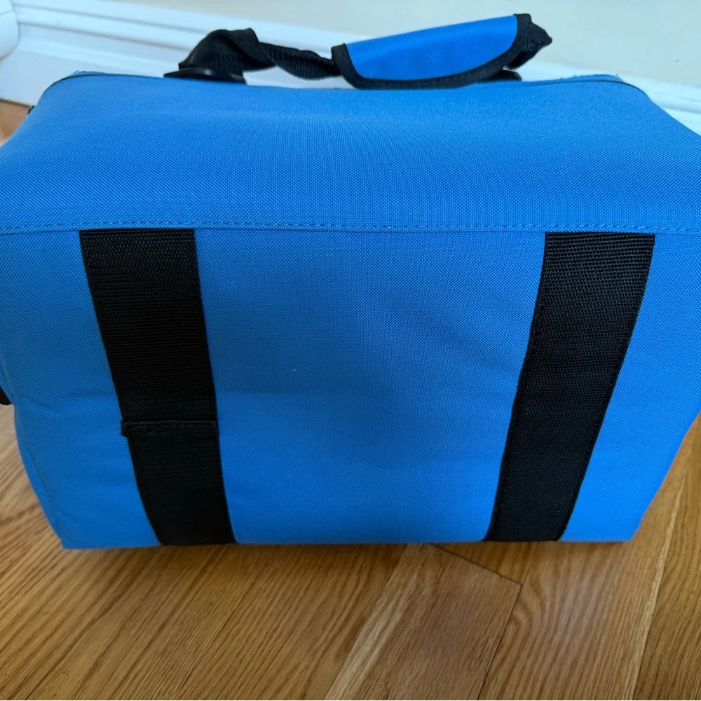 Brand New: 🧊🧊 AO Canvas Series 24 Can Cooler Bag 🧊🧊 - Picture 6 of 7